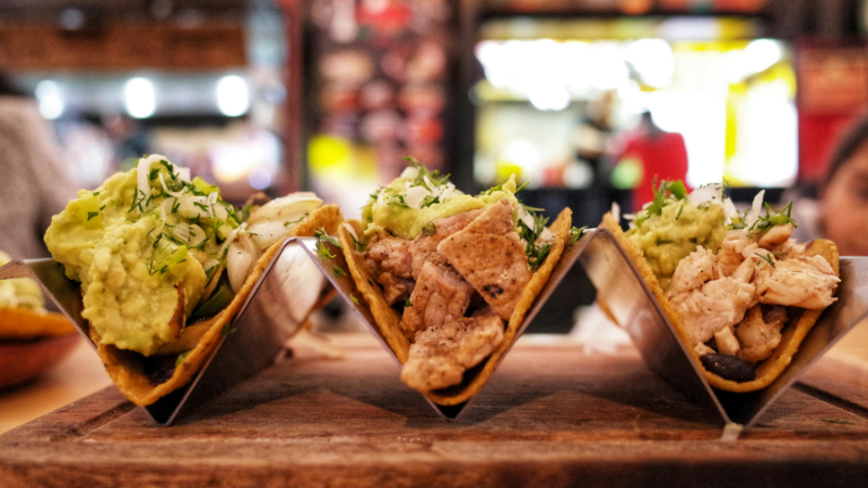 Celebrate Cinco de Mayo in Tulsa with the best taco and margarita spots. Discover top restaurants, festive vibes, and must-try Mexican cuisine across the city.